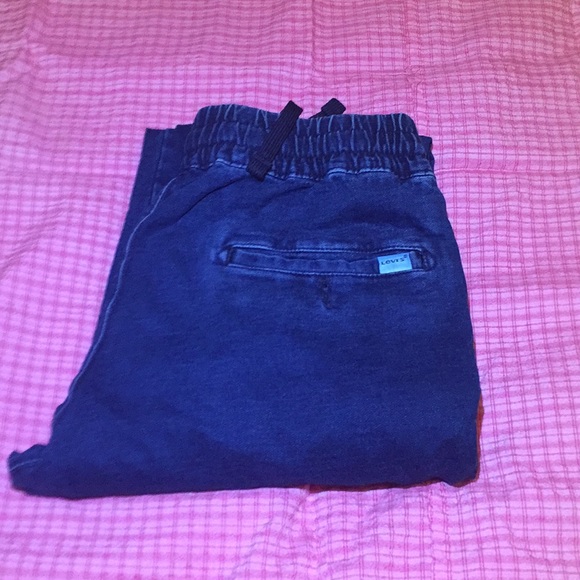 Levi pants - Picture 2 of 2